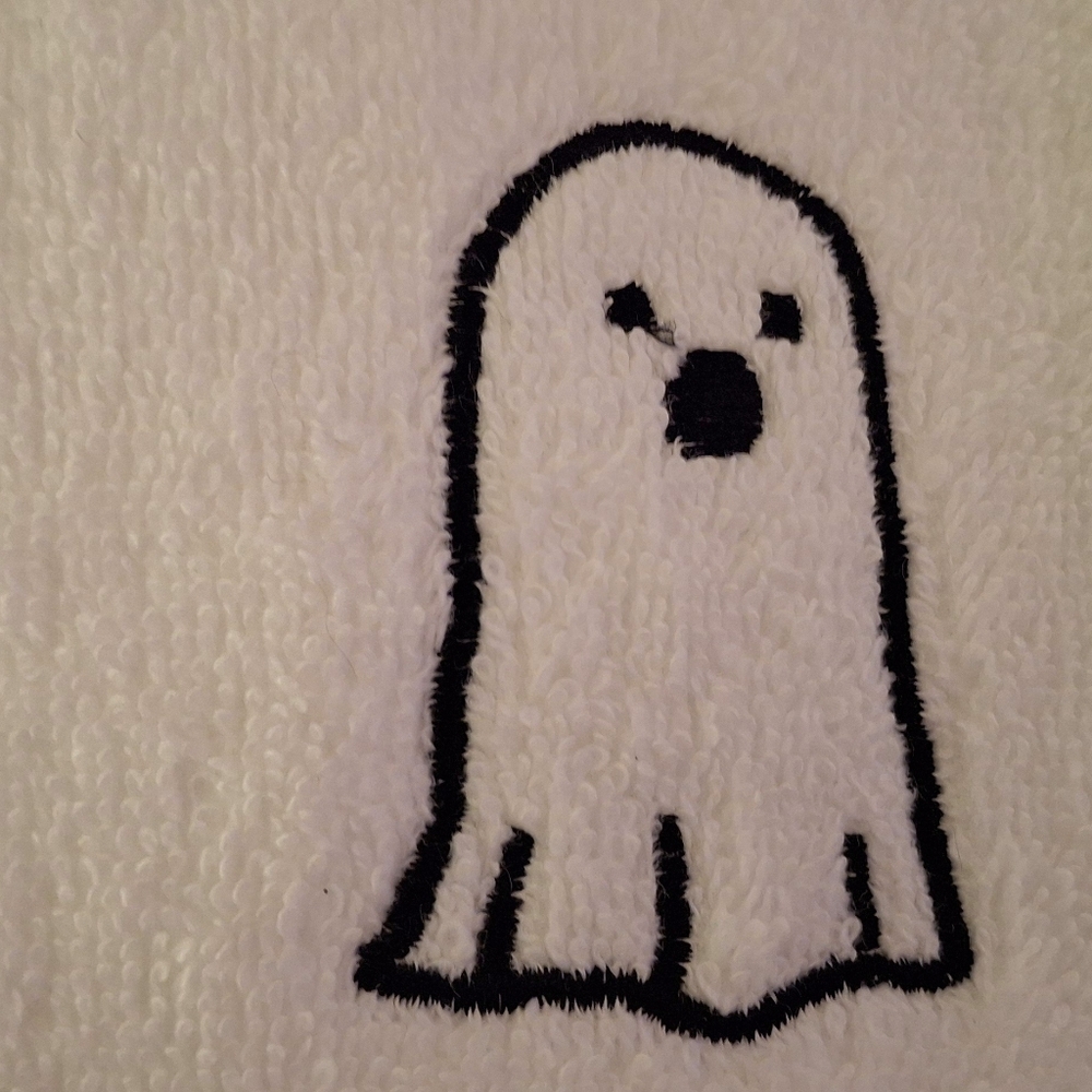 Rae Dunn Halloween Ghost Hand Towels - Picture 7 of 7